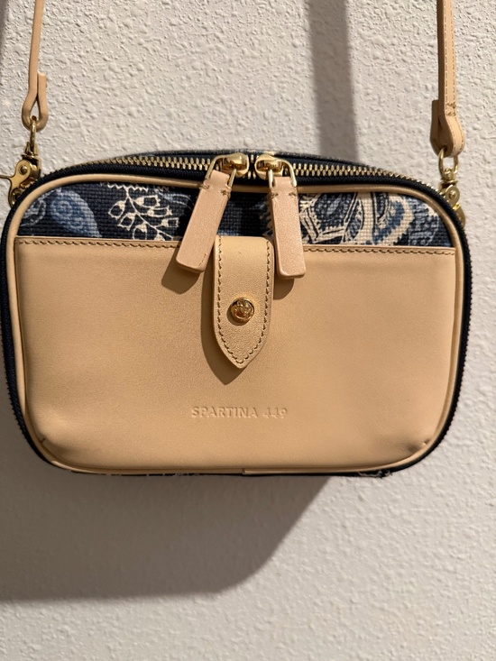 Spartina 449 Handbags - Spartina 449 Meryl Phone crossbody